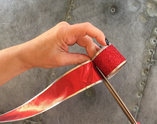 cut ribbon to fit roll