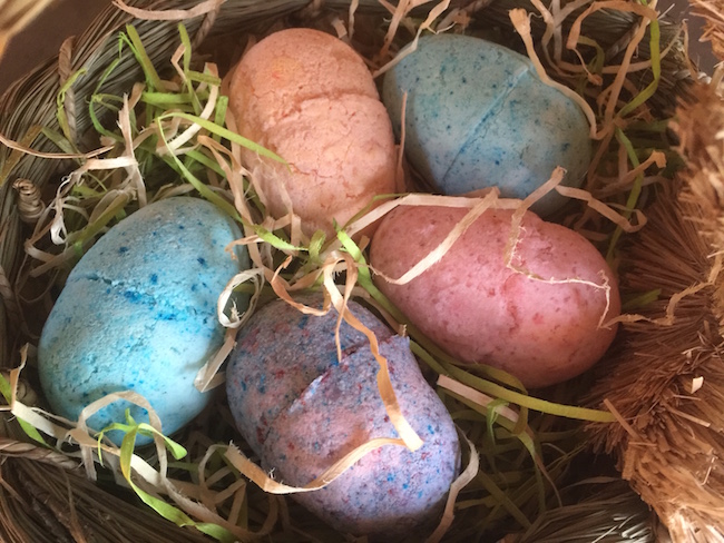 Home-Made Easter Egg Bath Bombs