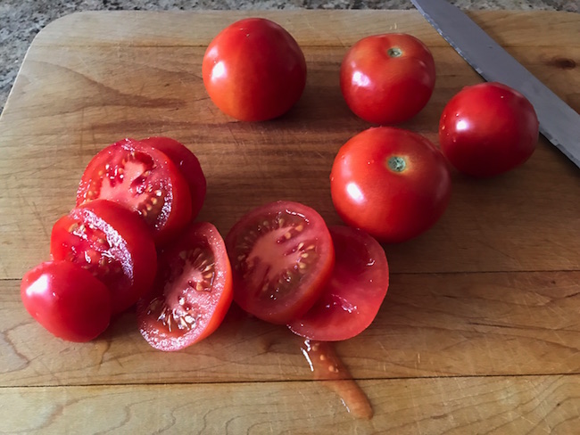 Valentine’s Day Caprese Salad - Plan-it Vicki