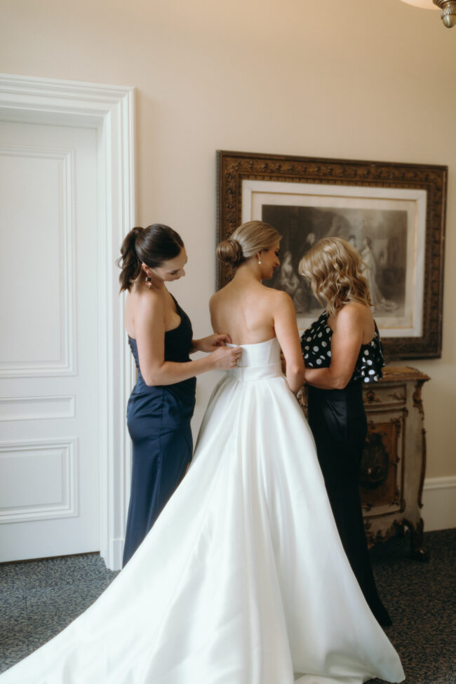 Sister and Mother of the Bride help with preps