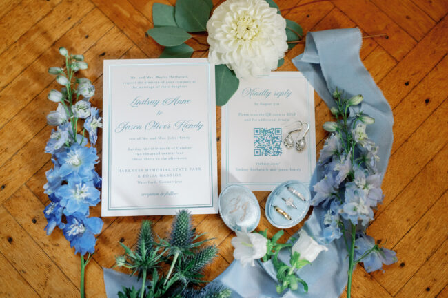 Lindsay & Jason: A Classic and Classy New England Shore Wedding