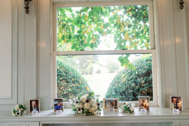 Lindsay & Jason: A Classic and Classy New England Shore Wedding
